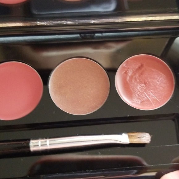 Makeover essentials lip color kit - Picture 5 of 6